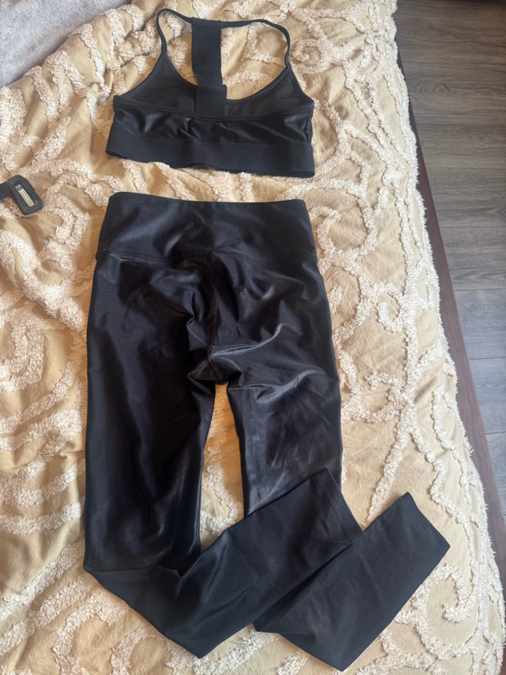 Noli Liquid Black High-Waist Leggings and Racerback Sports Bra Set